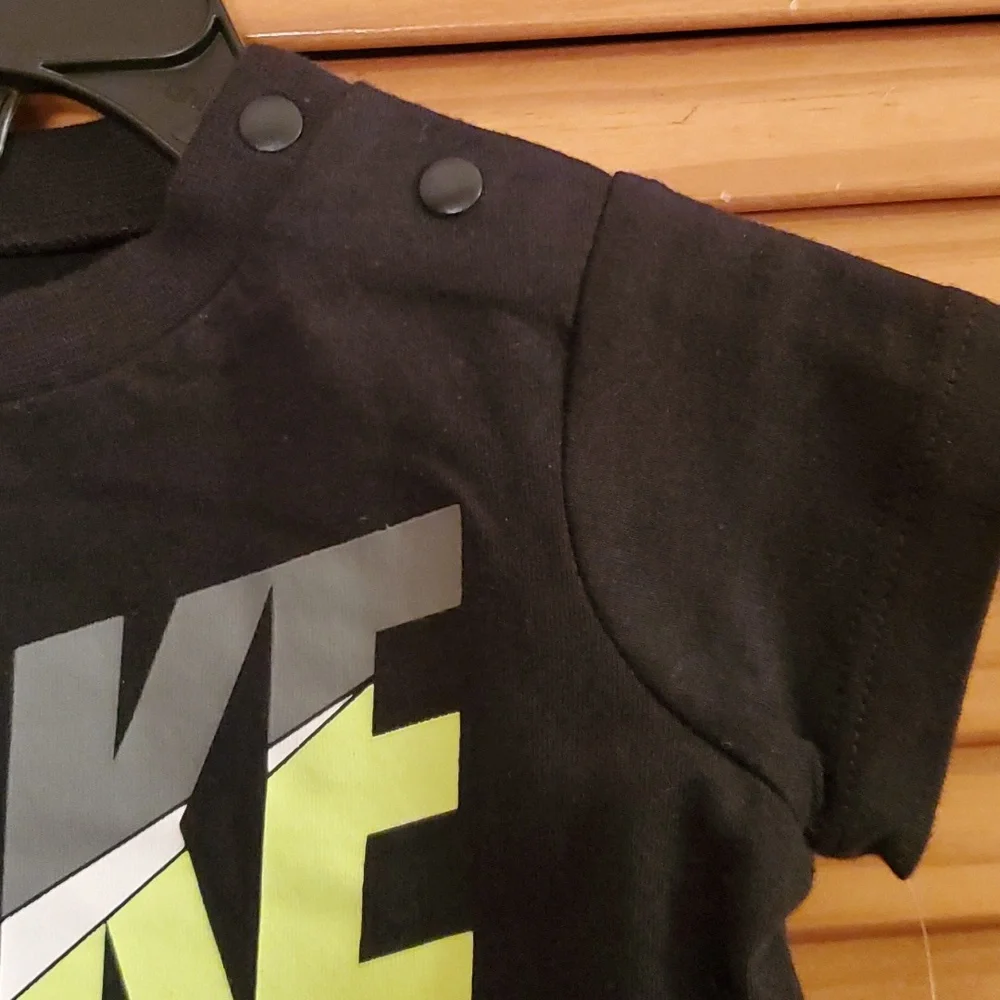 NIKE ONEIES